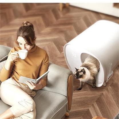 Futuristic Enclosed Cat Litter Box